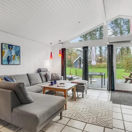 Pet Friendly In With Wifi بيت للعطل Spottrup